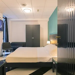 Hotel Executive Business, Bari