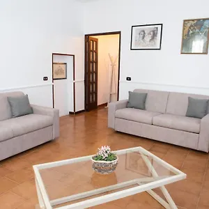 Tonia's Mansion Bari